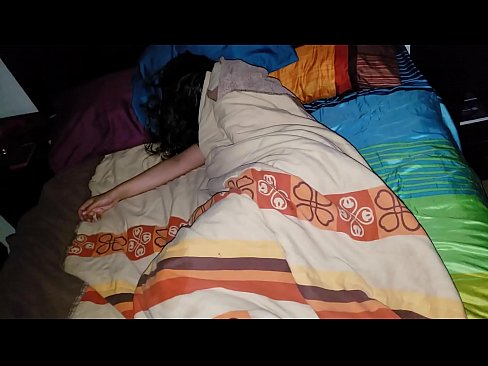 ❤️ Anak tiri memarahi ibu tirinya yang masih muda saat dia tidur. ☑ Porno di id.fullpornercom.ru